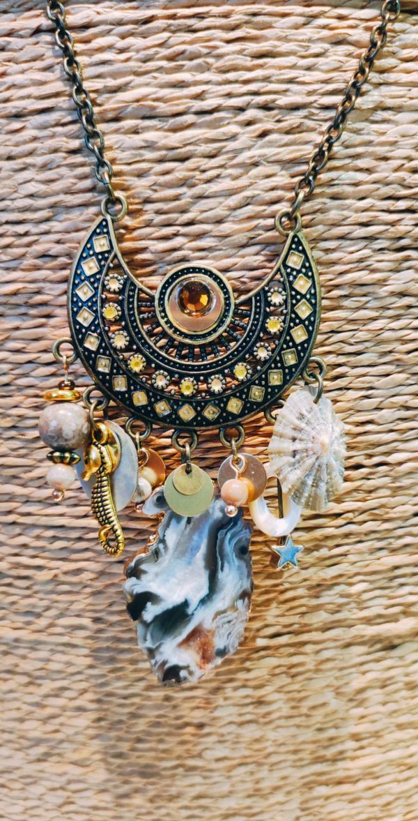 Collier avec Jaspe chrysanthème et fossile – Image 2