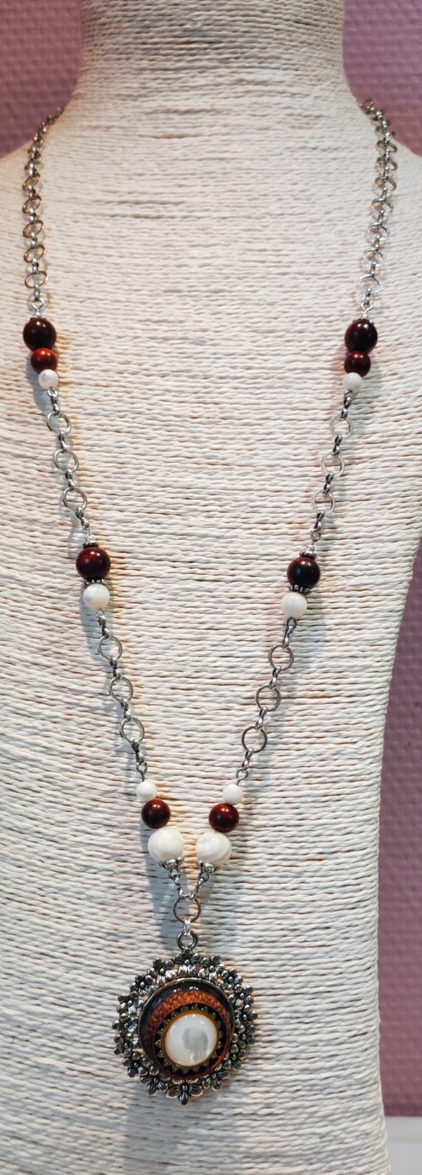 Collier avec Nacre